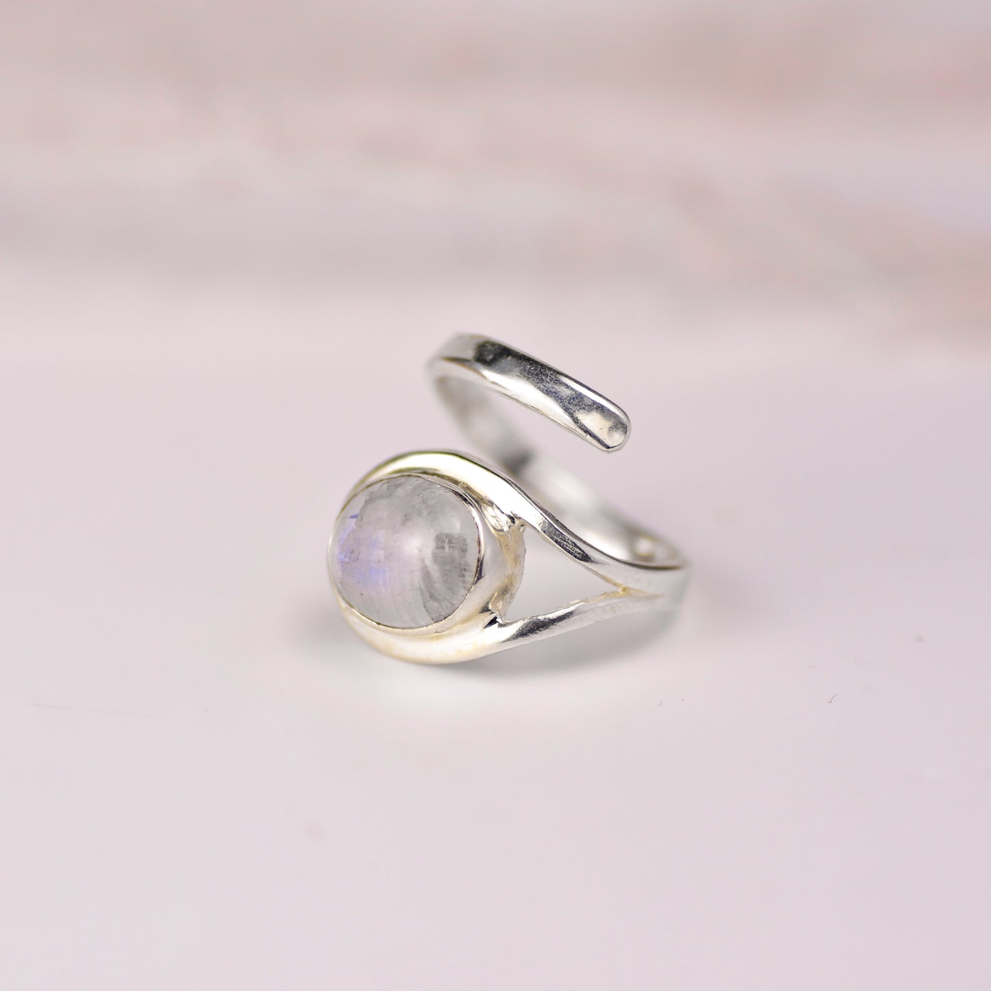 Anillo de Piedra Luna - Plata de Ley