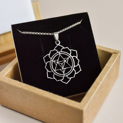 Collar Lotus con Merkaba - Acero Inoxidable