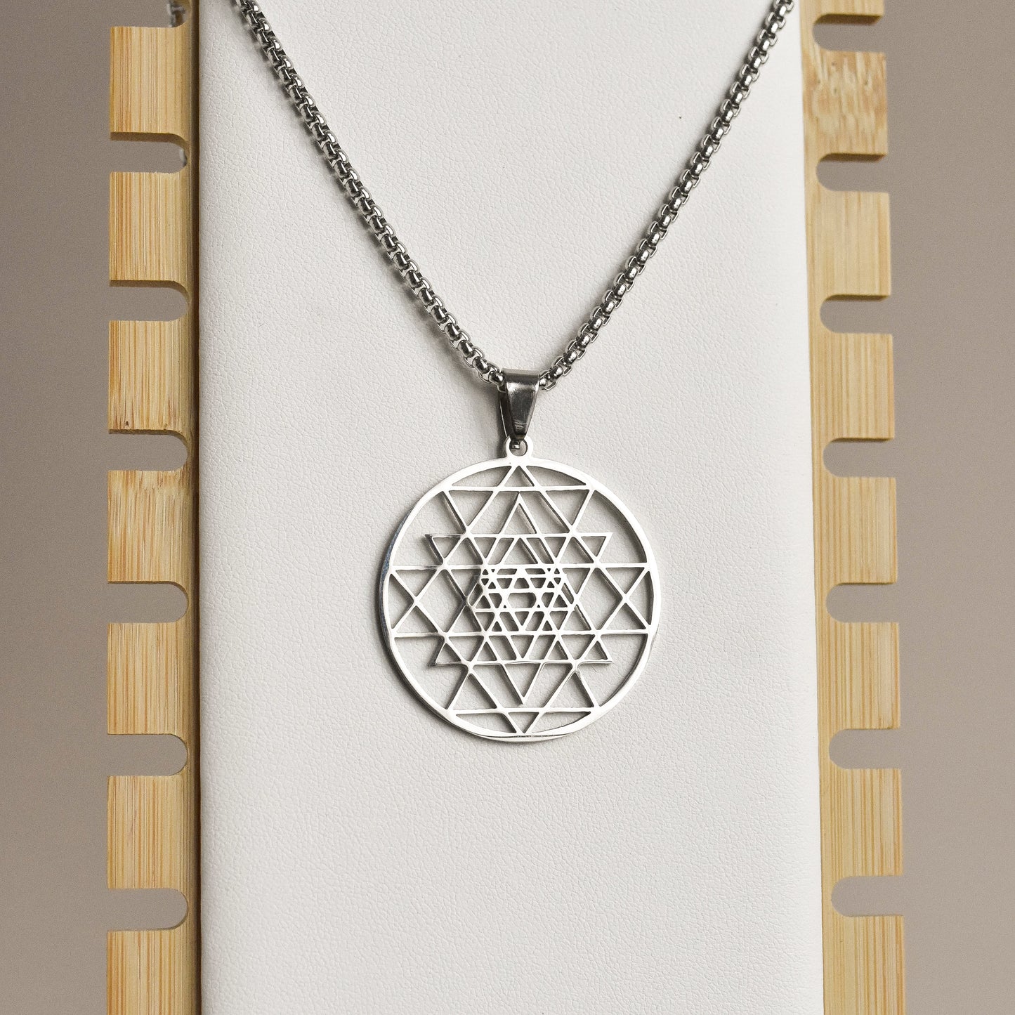 Collar Sri Yantra - Acero Inoxidable